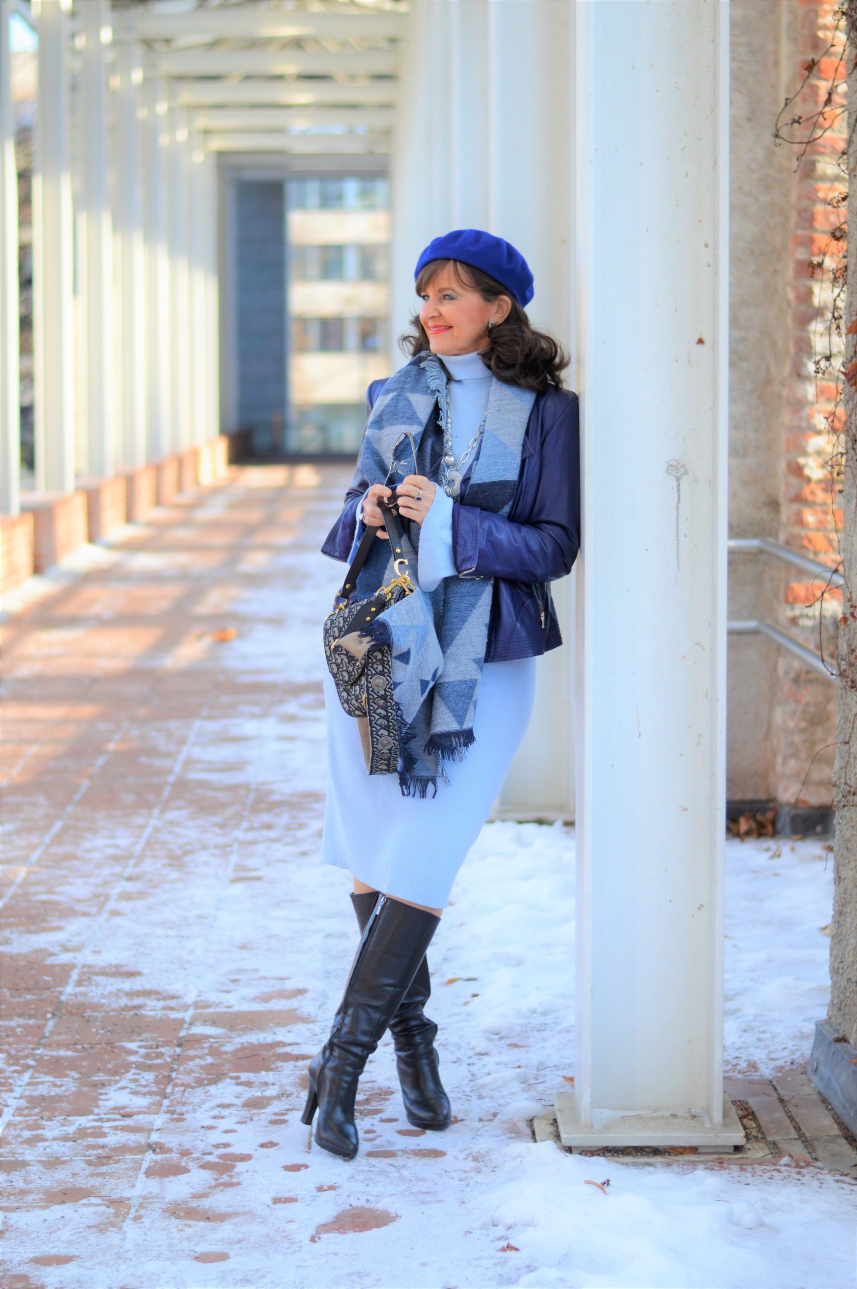 Karo Kauer Strickkleid-Outfit  Strickkleider richtig kombinieren