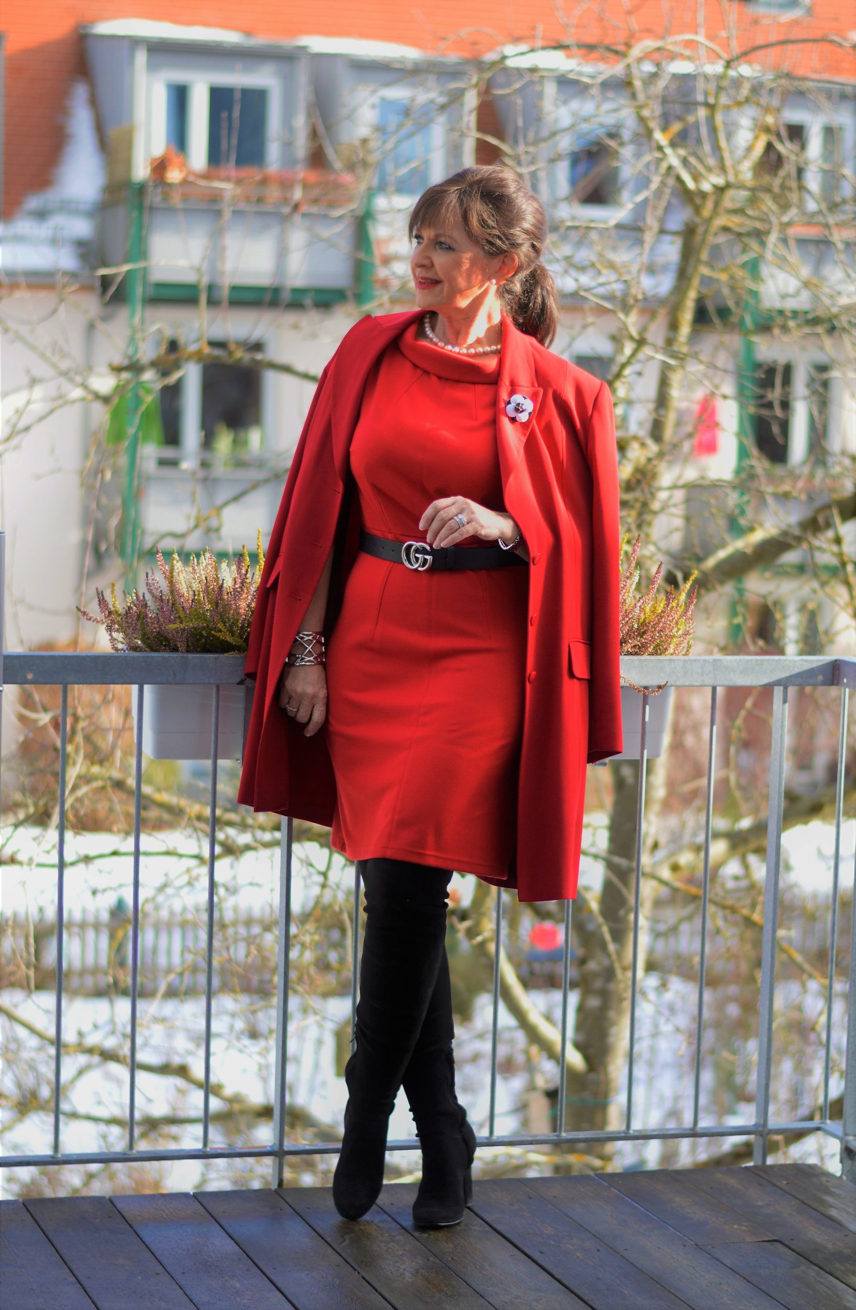 DAS ROTE KLEID: 3 STYLING TIPPS - Martina Berg - Lady 50plus