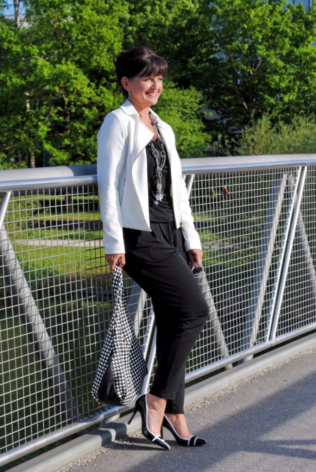 Jumpsuit Black and White Brücke mit Tasche