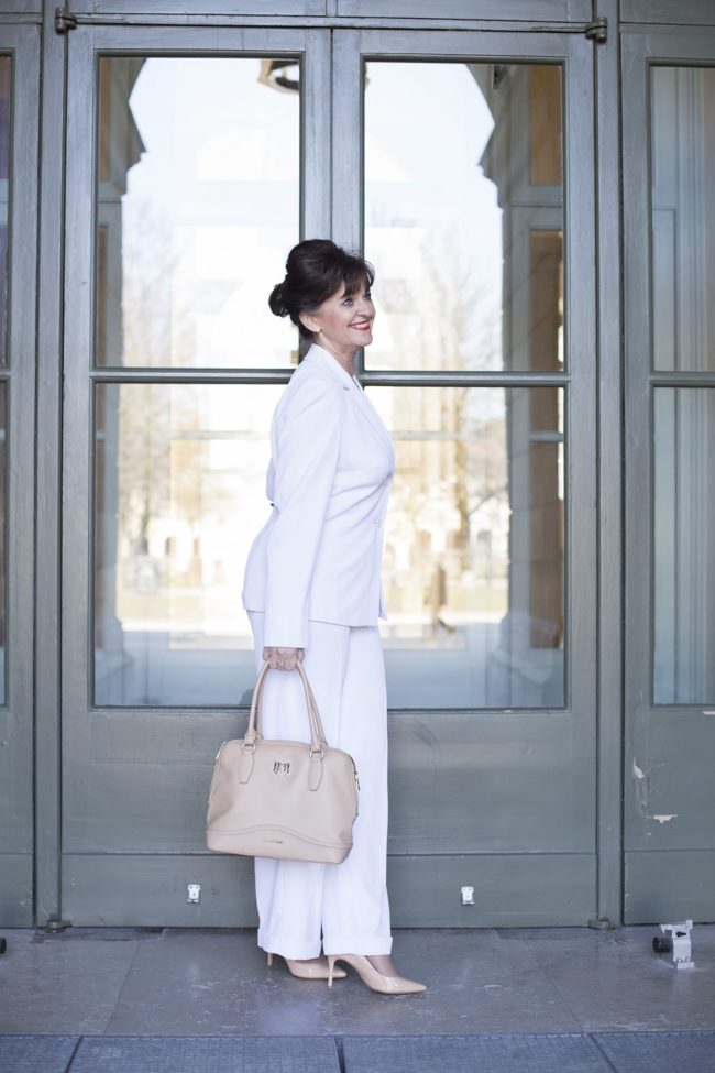 Weißer Hosenanzug - elegant