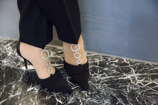 Schwarze Abendschuhe mit Glitzer