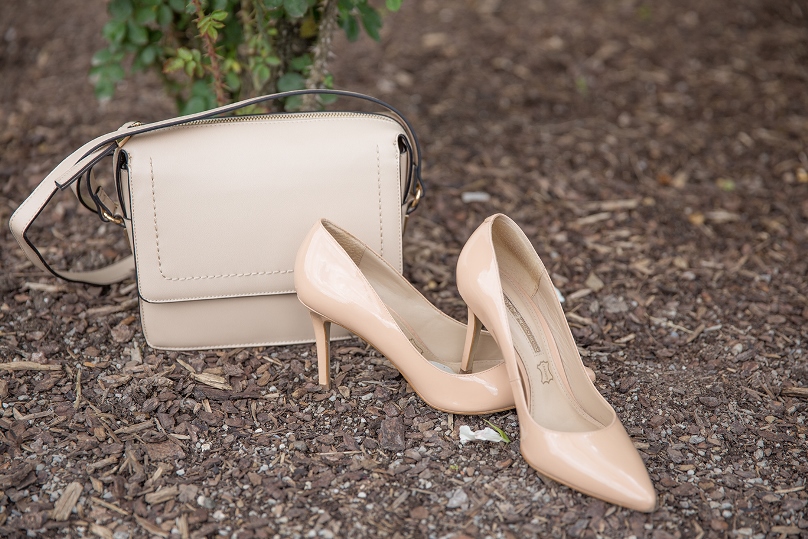 Nudefarbige Highheels Packliste