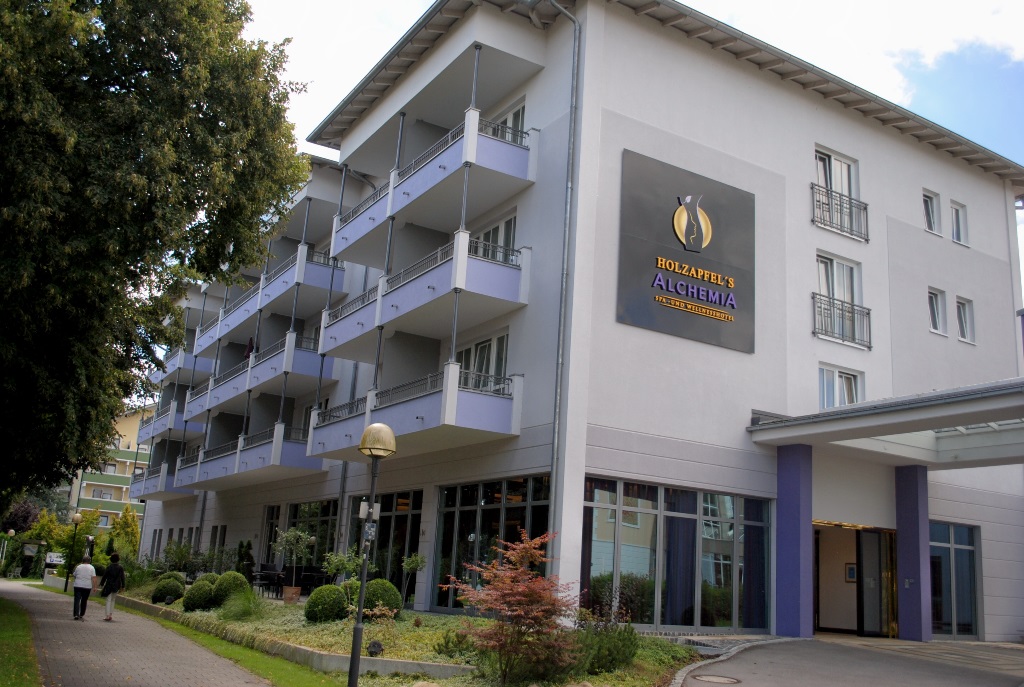 Holzapfel Frontbereich