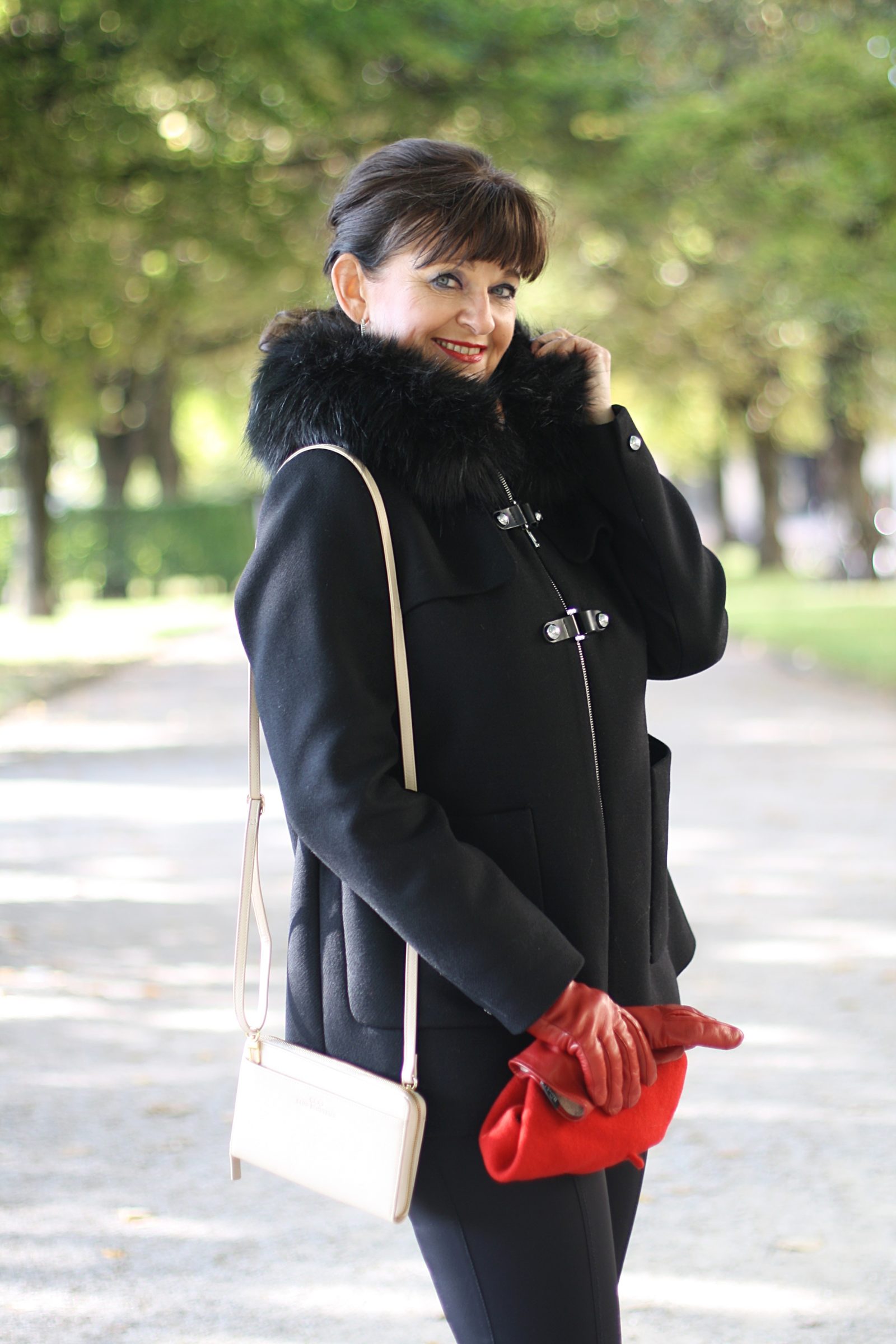 schwarze-jacke-zara-und-accessoires