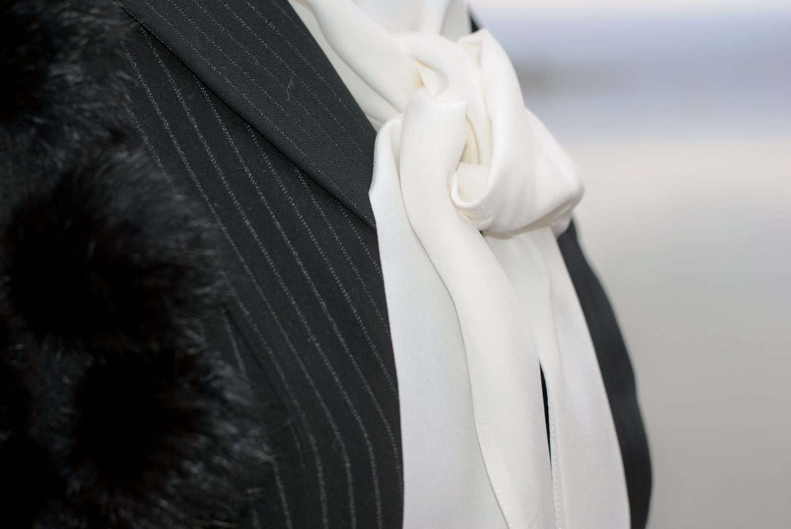 nadelstreifen-schluppe-cape