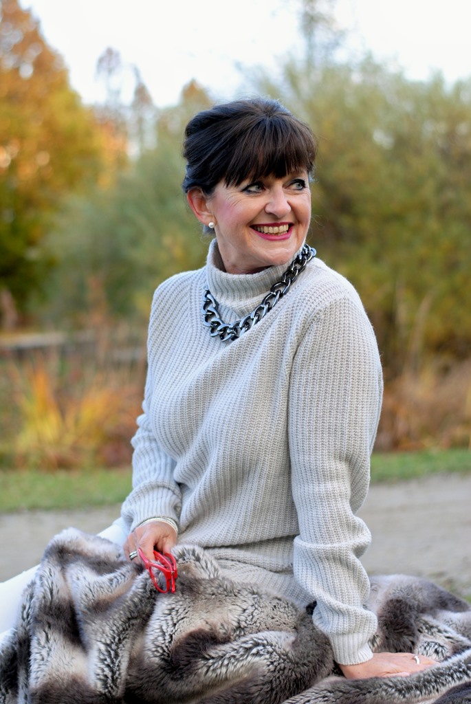 pulli-decke-brille-gut