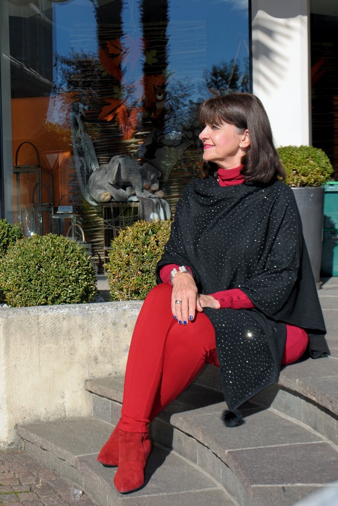 roter-look-auf-treppe