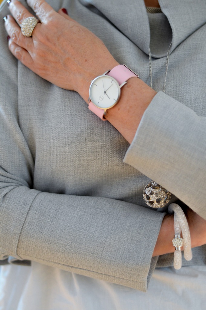 uhr-rose-mit-grau