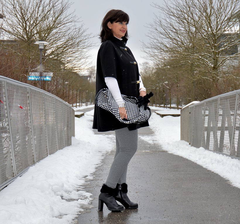 Cape von Guido Maria Kretschmer