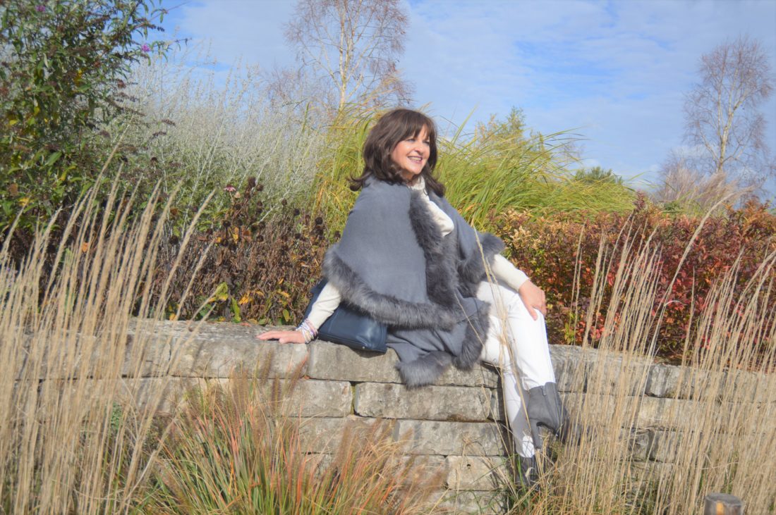 Poncho mit Fake Fur - Mode 50plus