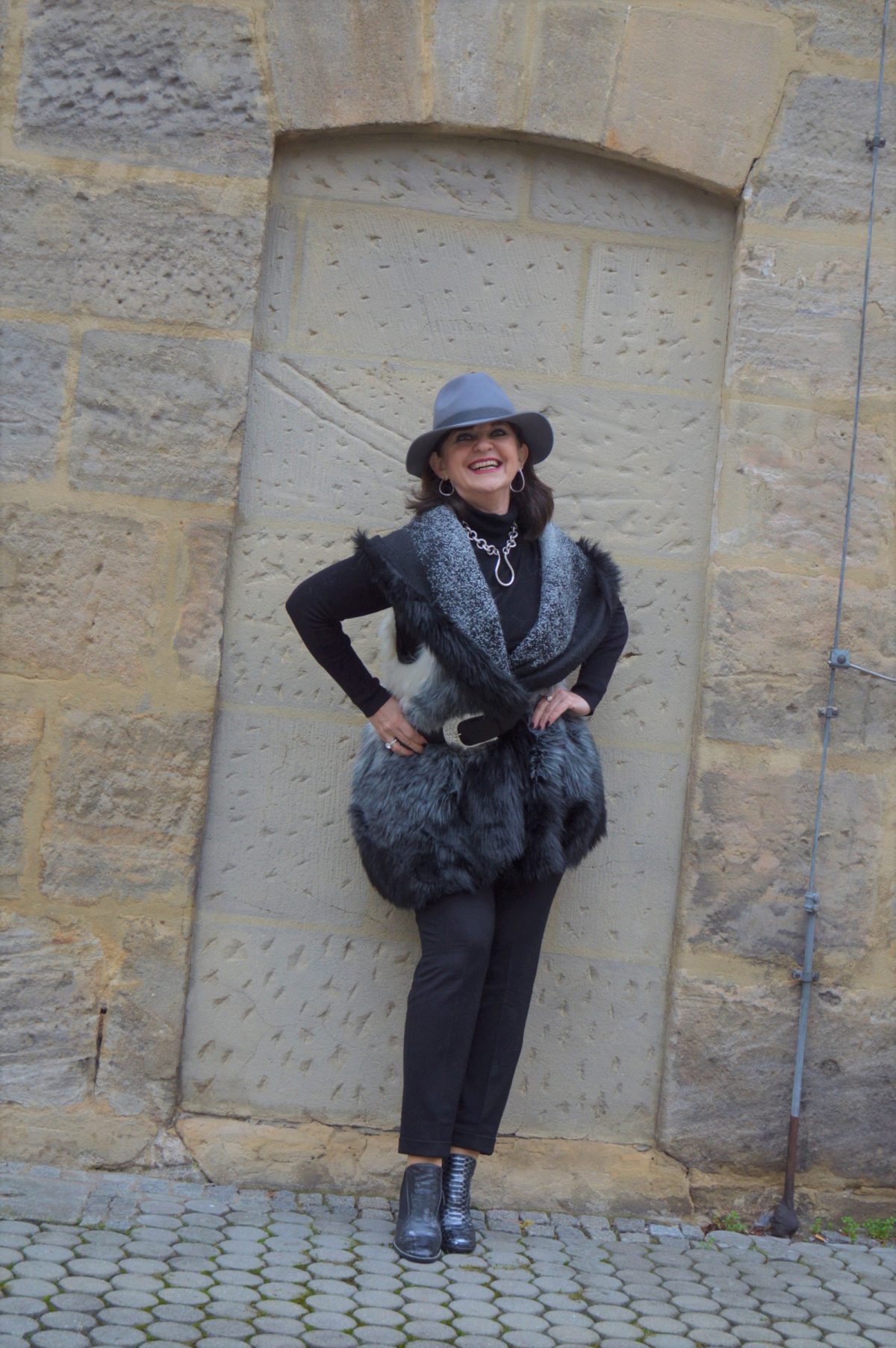 Fake Fur in schwarz weiß