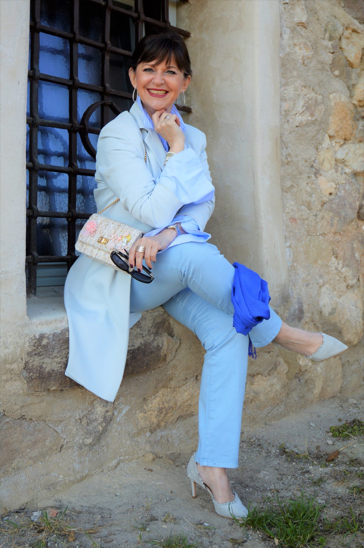 Lady Deluxe in Hellblau