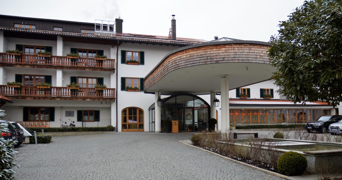 Eingang Hotel Bachmair Weissach