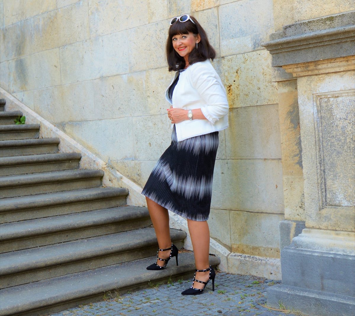 Schicker Blazer mit Kleid Comma