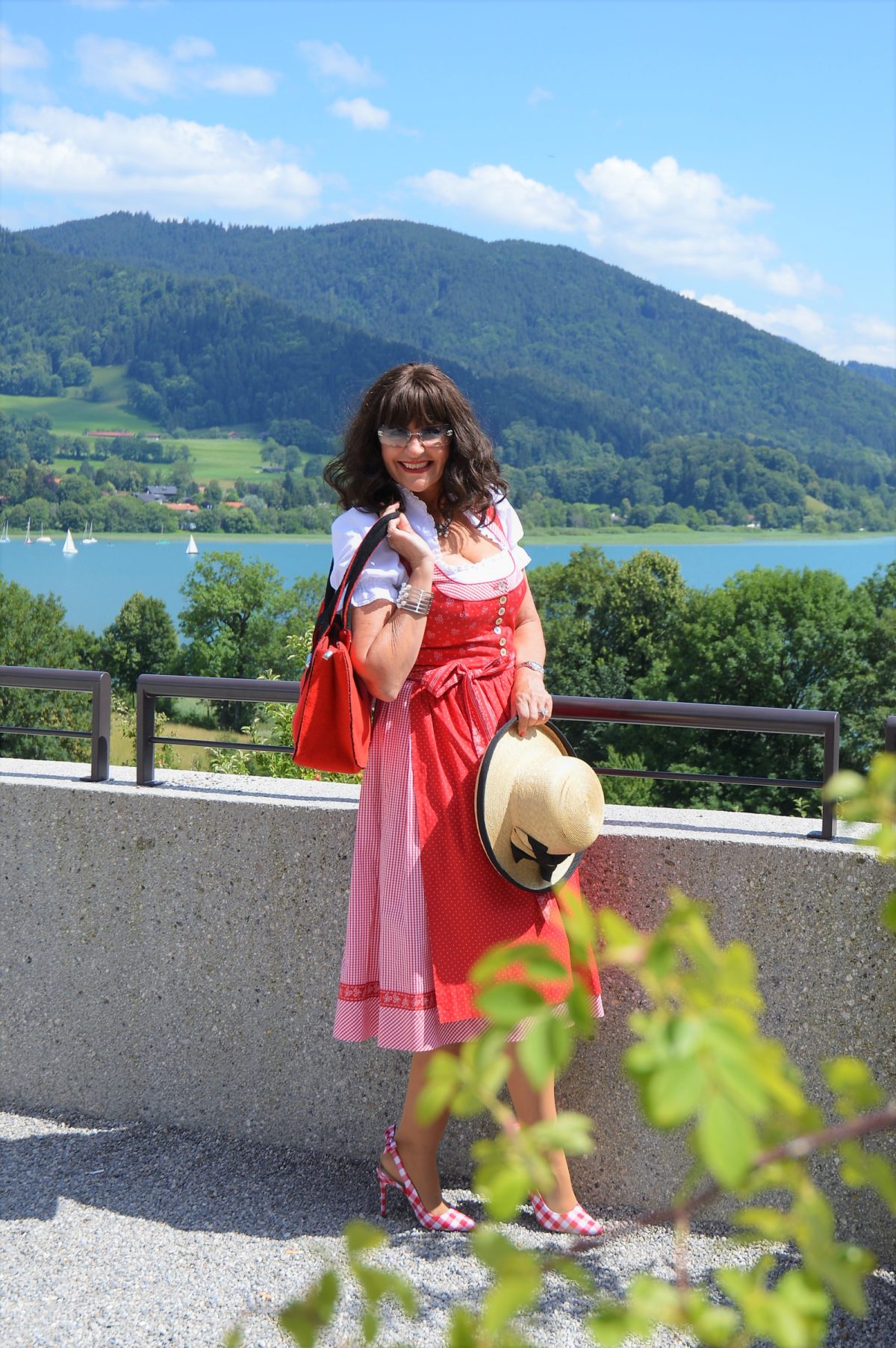 Tegernsee im Hintergrund