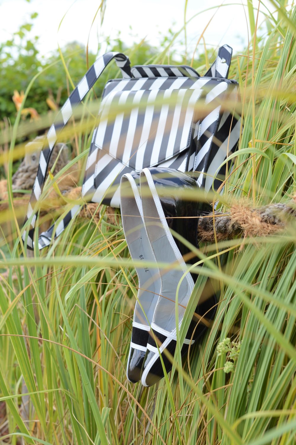 gestreifte Handtasche