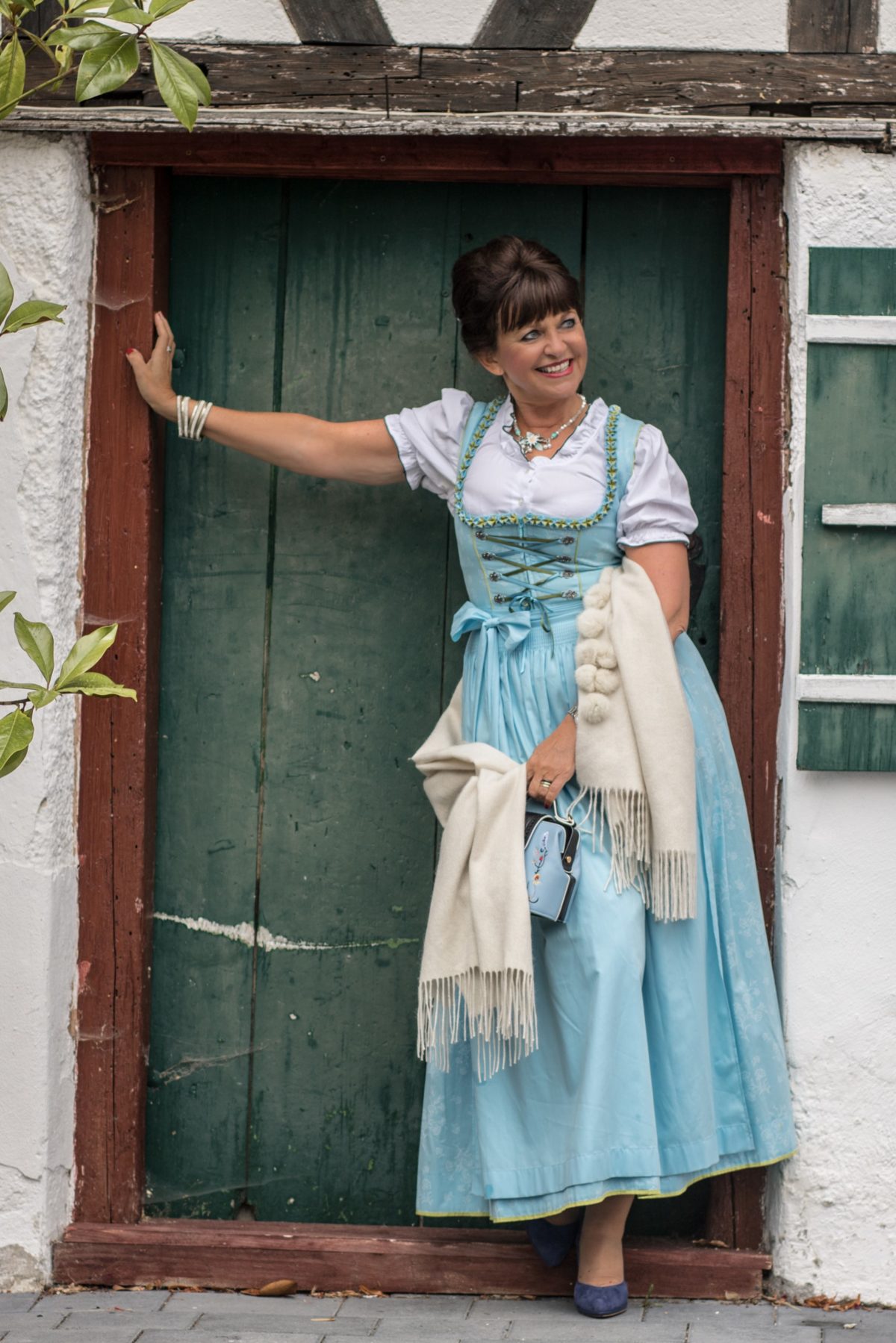 Langes Dirndl in Blau
