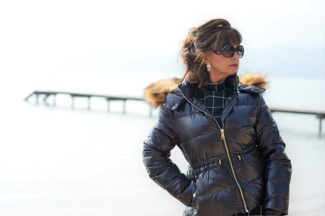 Jacke mit Fake Fur Kapuze