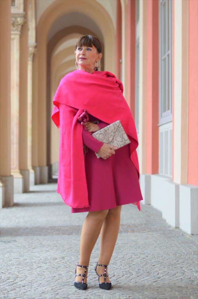 Pinkfarbiges Kleid