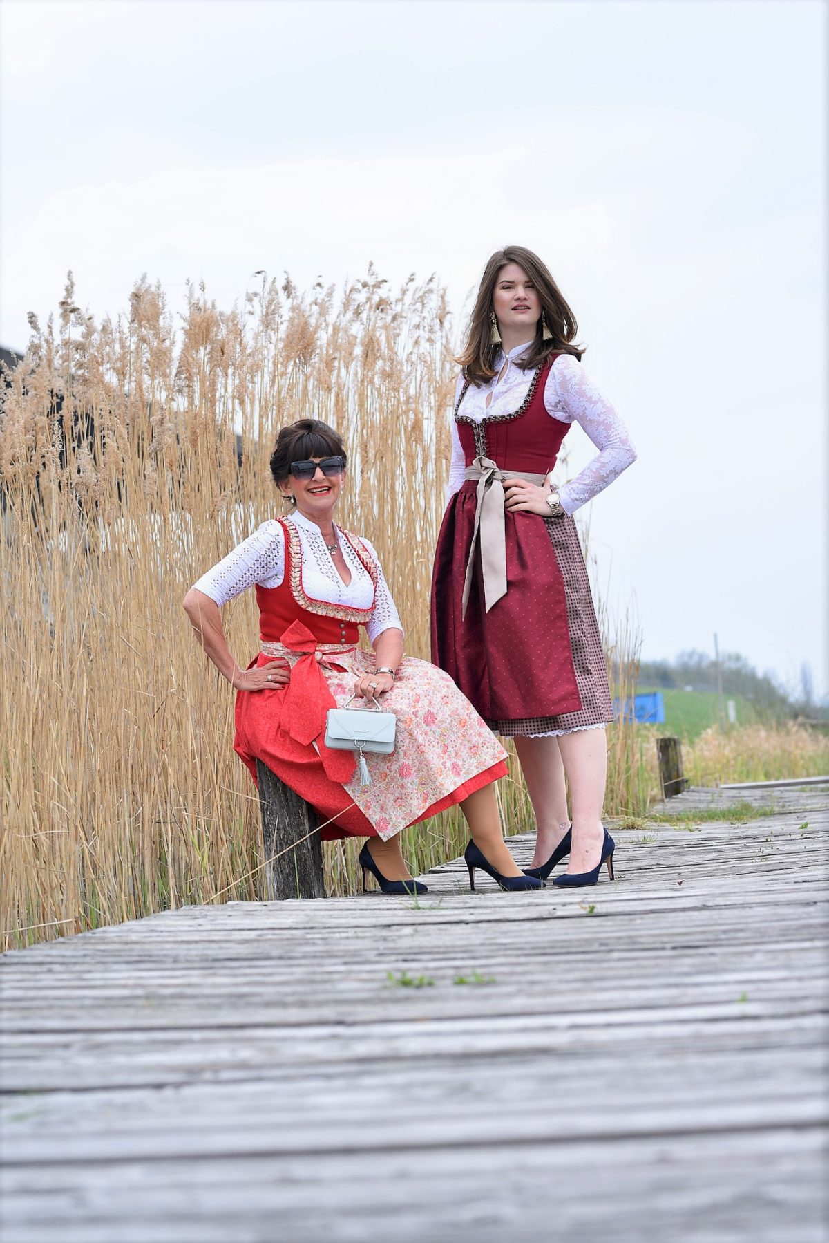 Dirndl in rot 