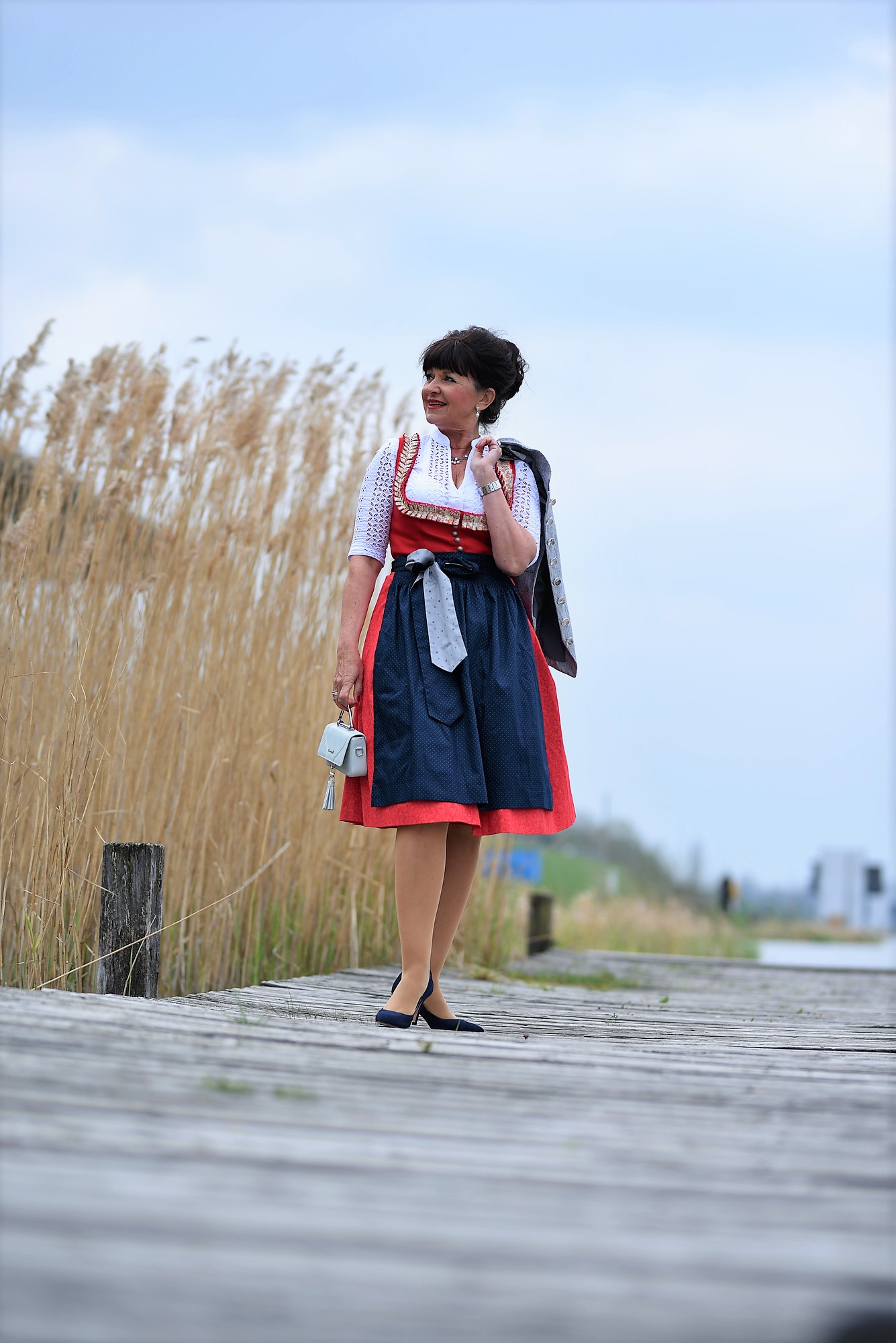 Trachtenjanker und Dirndl