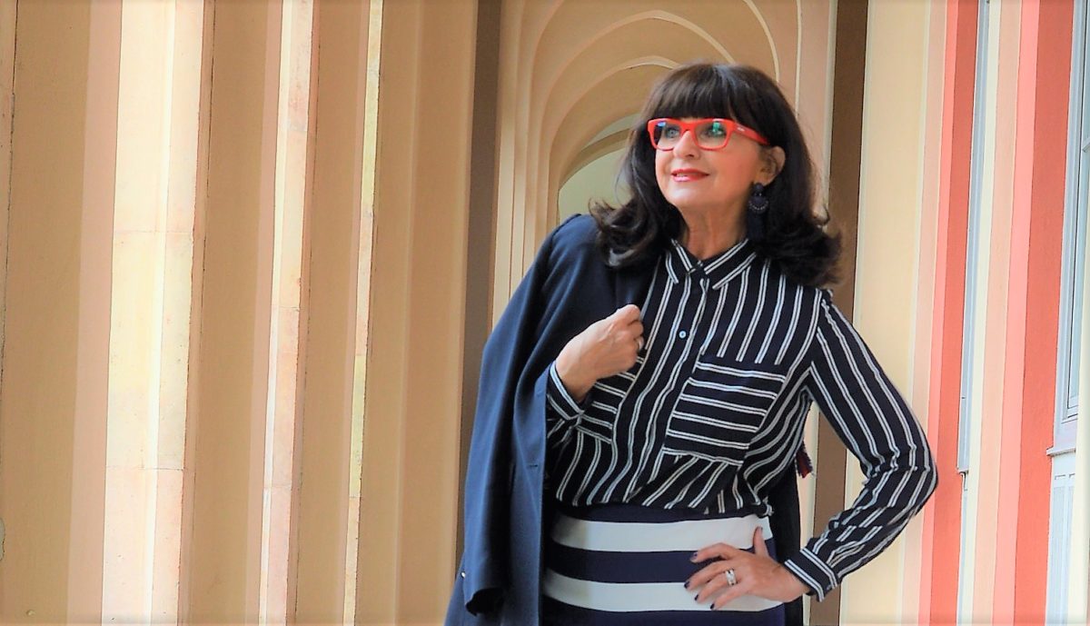 Gestreifte Bluse - 1 Rock 5 Looks