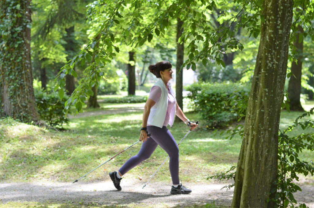Lady 50plus Nordic Walking