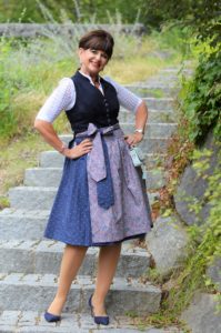 Dirndl Dunkelblau