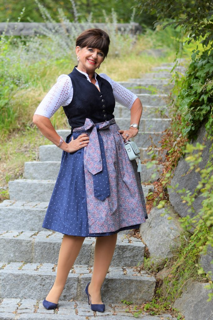 Dirndl Dunkelblau