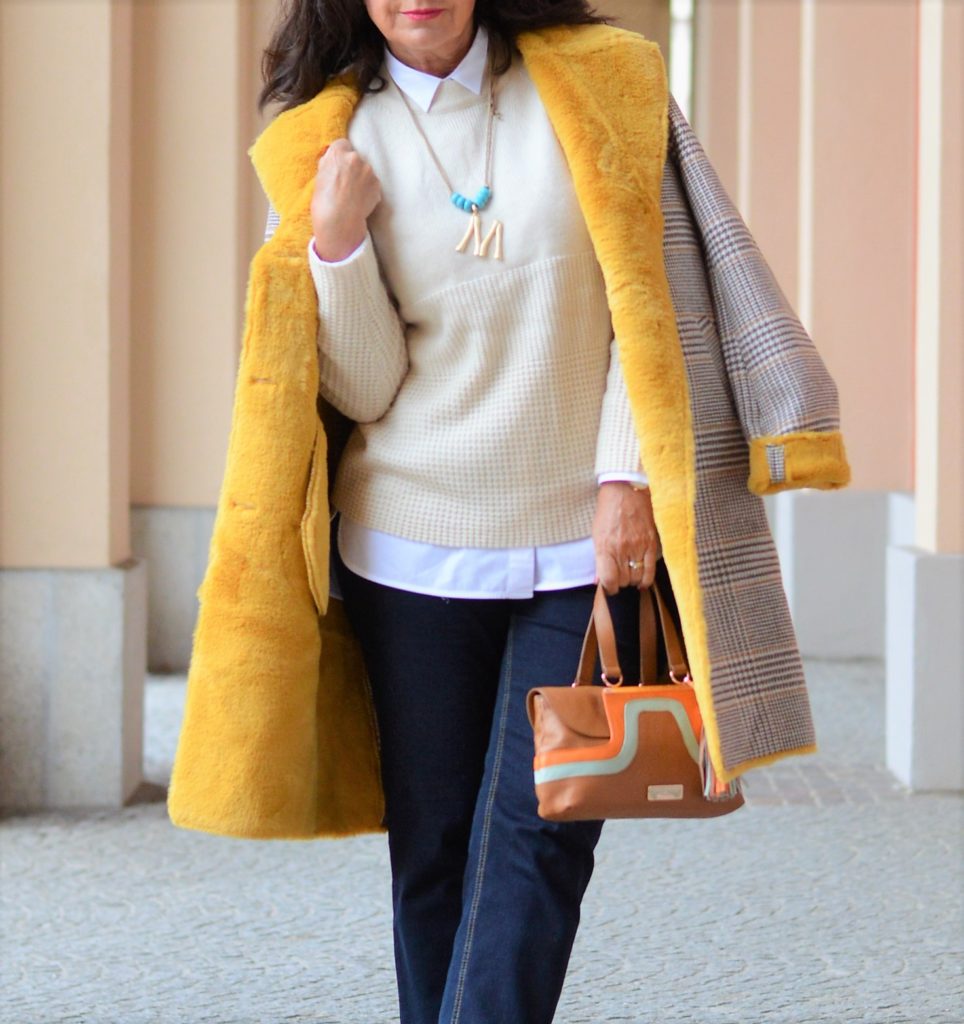 Kette mit M Accessoires