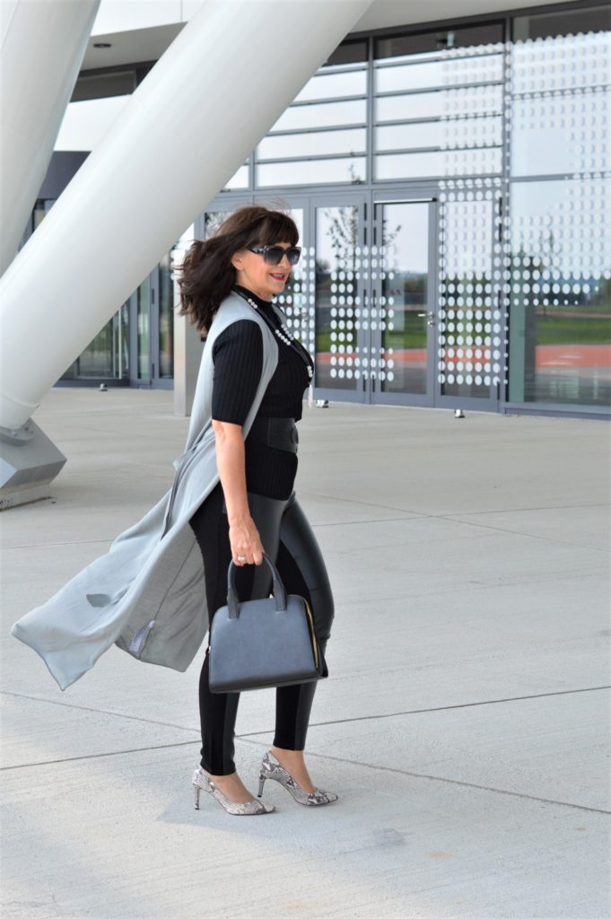 Graue Maxiweste Zara