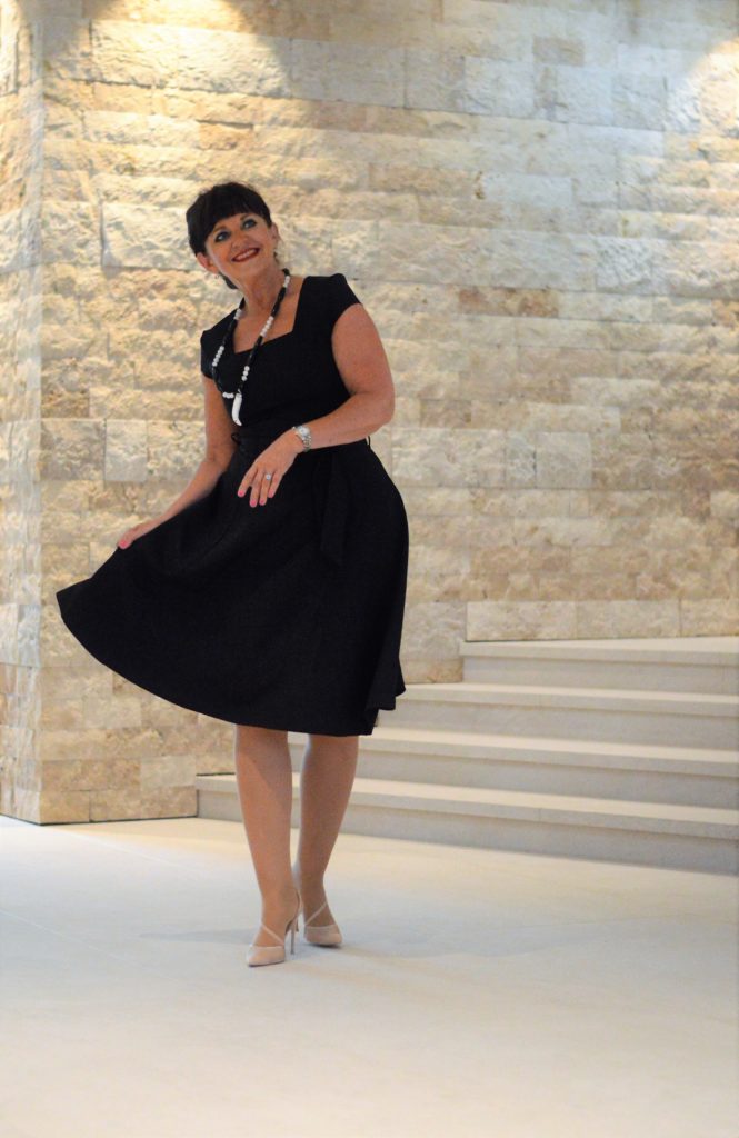 Kleid in Schwarz von Zalando