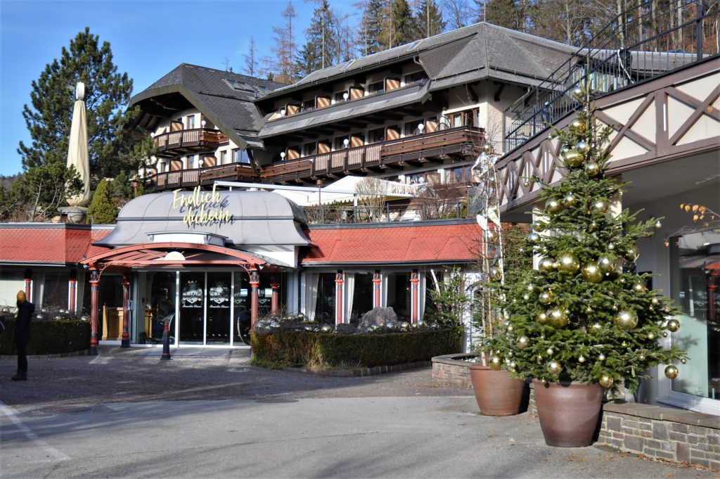 Eingang Ebner's Waldhof am Fuschlsee