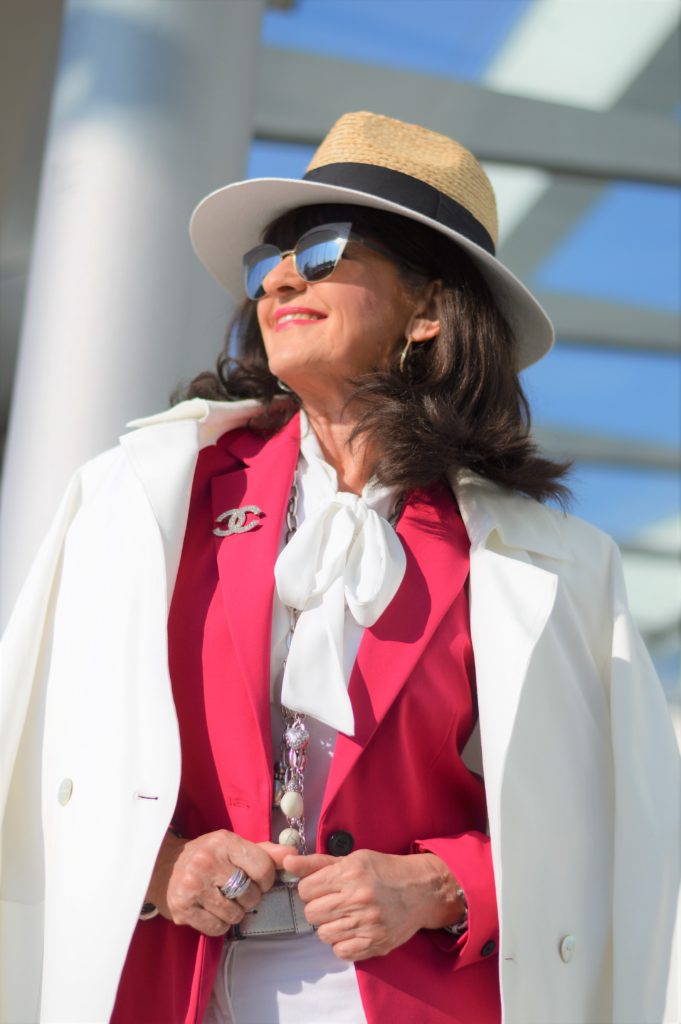 Schluppenbluse und Blazer in pink