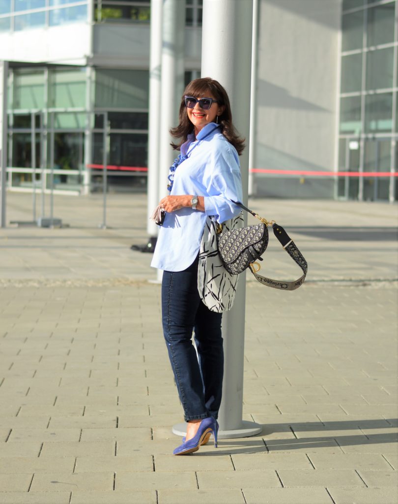 Bluse von Zara und Jeans