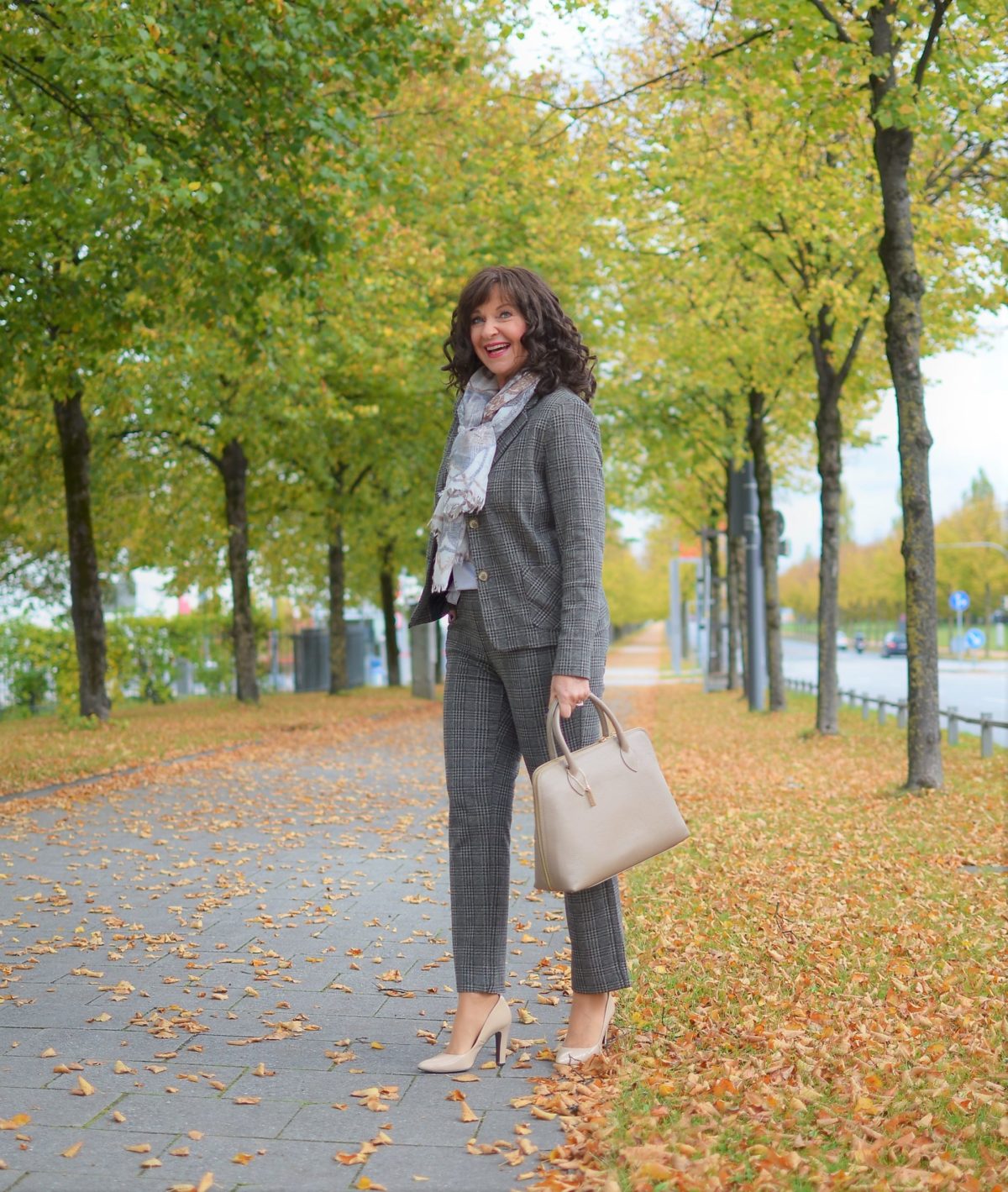 der karierte Hosenanzug Herbst