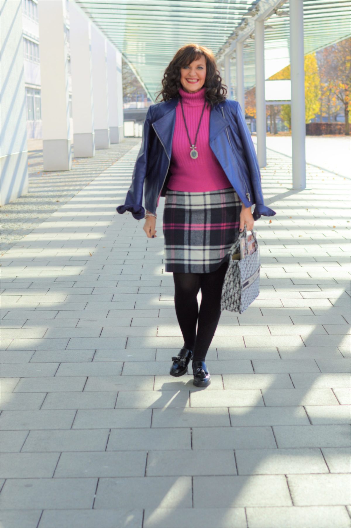 Rock im Herbst mit Rolli