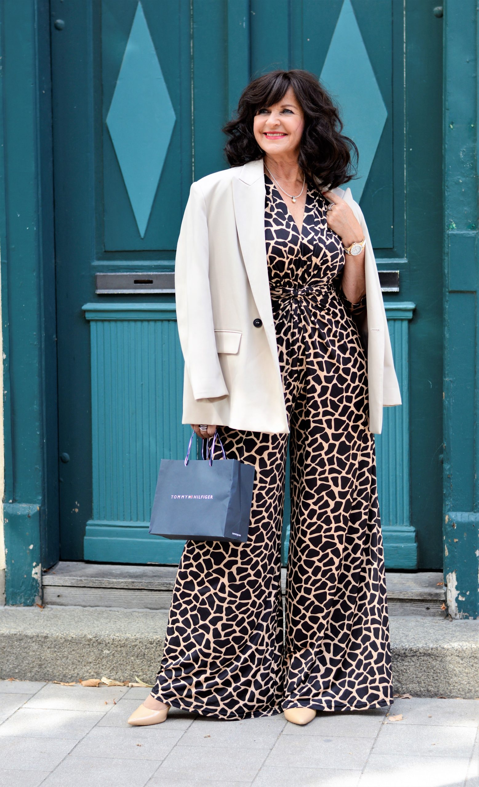 Weihnachtsfeier im Jumpsuit