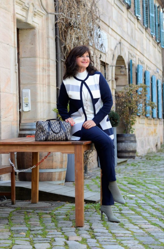 SMART CASUAL LOOK FÜR DEN HERBST VON MONA