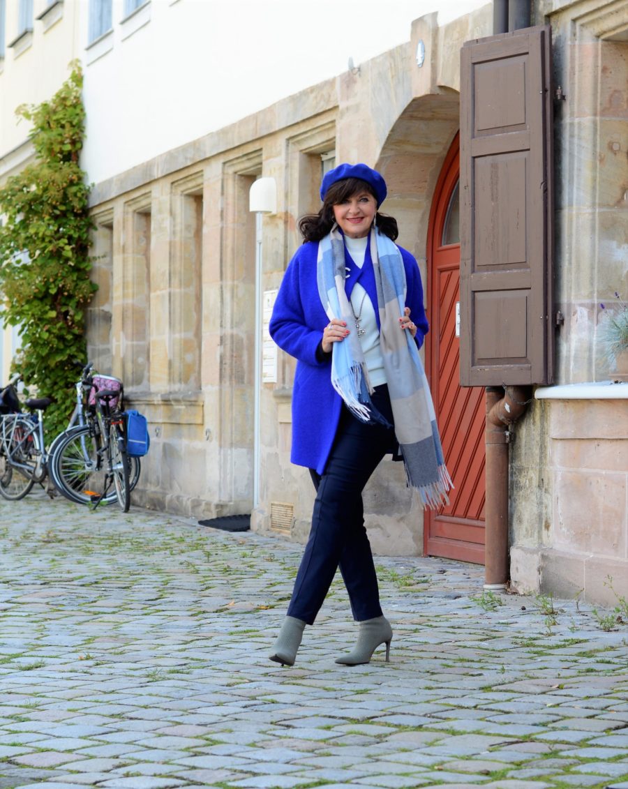 Walkjacke in Royalblau