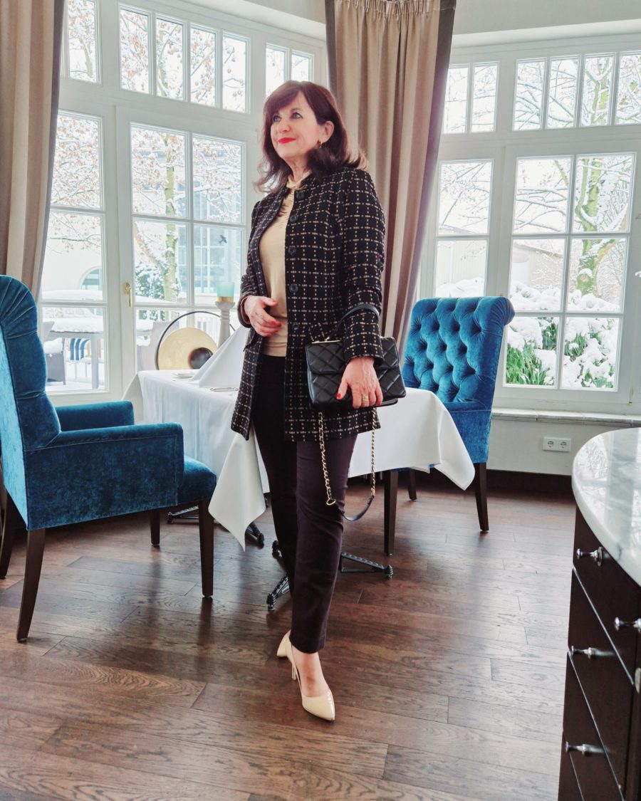 MONA Look mit Blazer