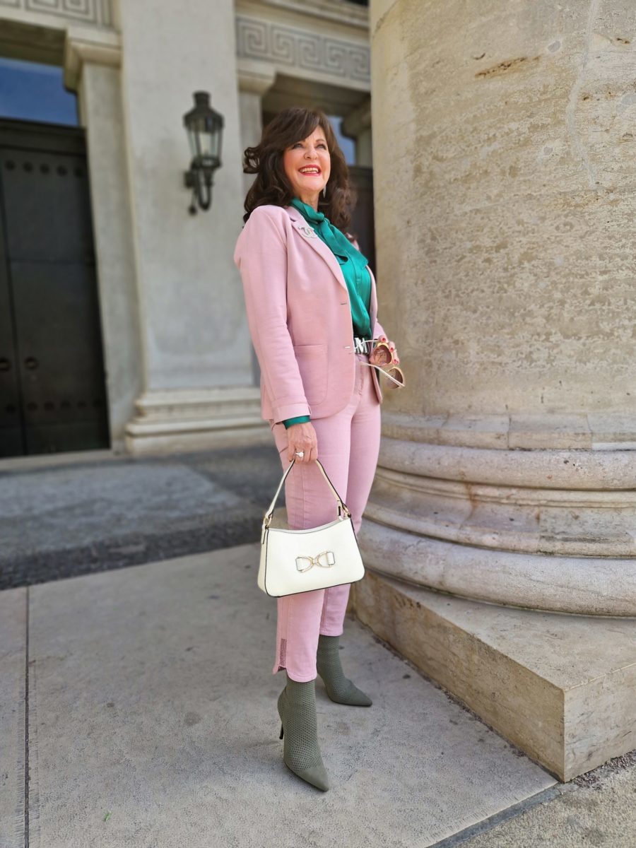 Hosenanzug mit Socks-Stiefeletten