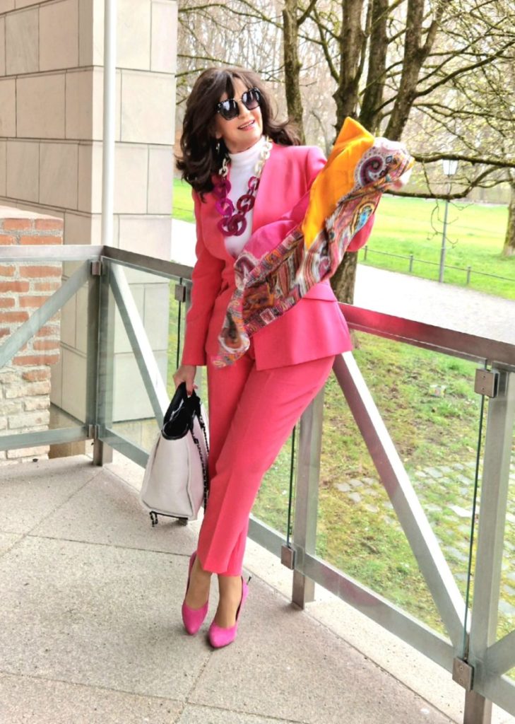 Hosenanzug PINK und Tuch