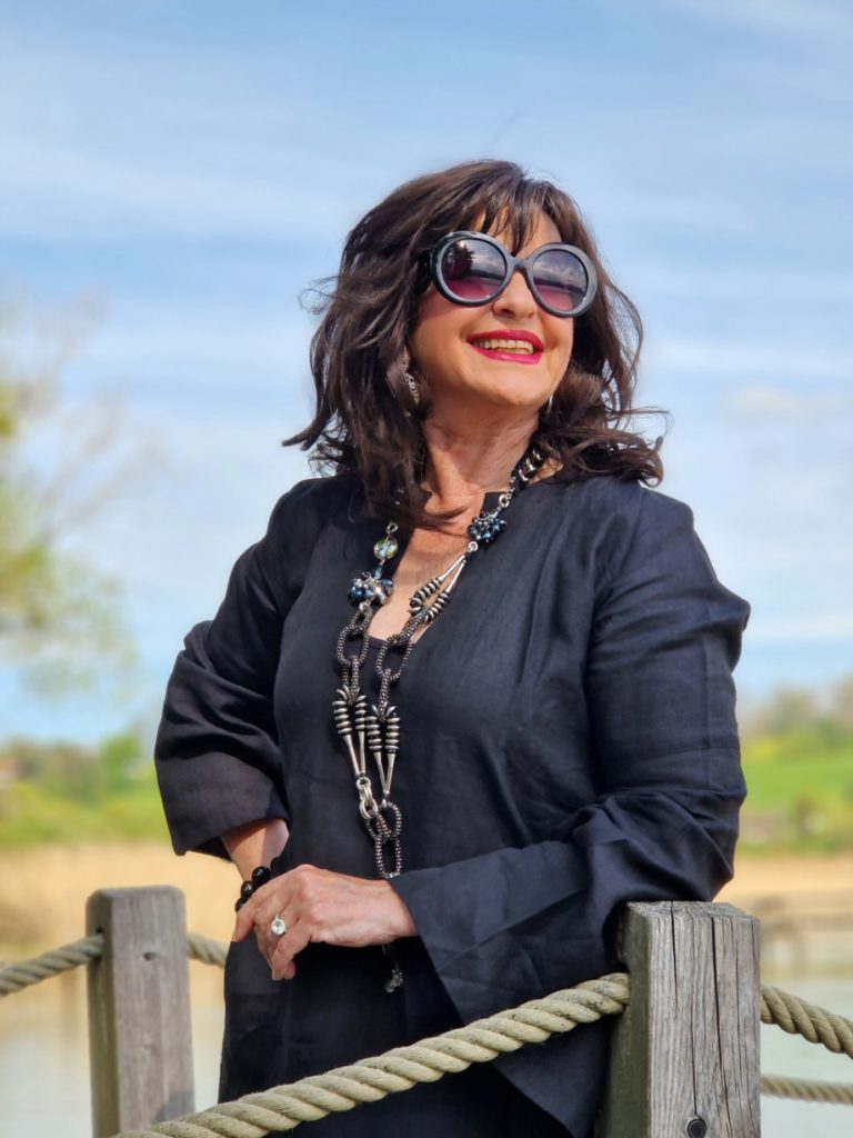 Tunika und Sonnenbrille