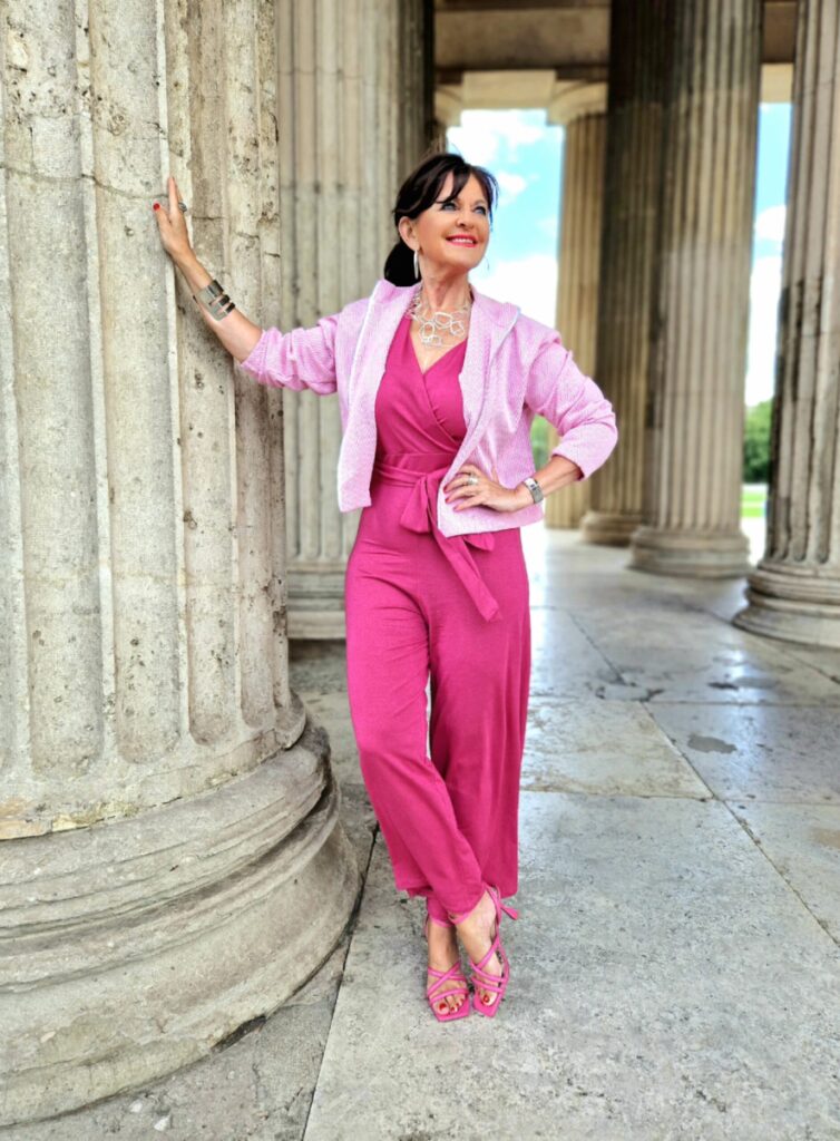Sommerlook mit Jumpsuit in pink 