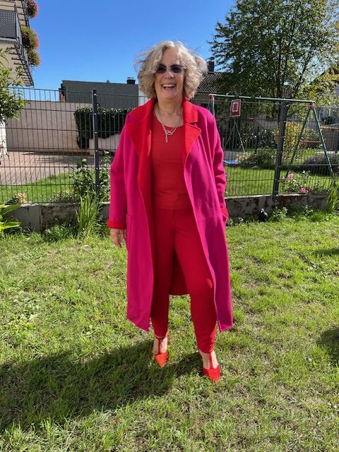 Beate zeigt ihre liebsten Herbstlooks für Damen 50plus